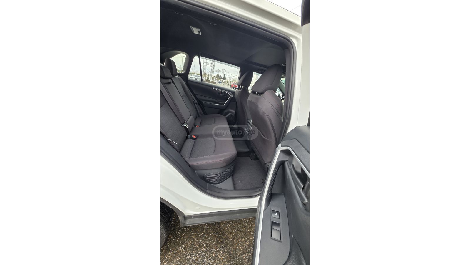 Toyota RAV 4 - фото 8