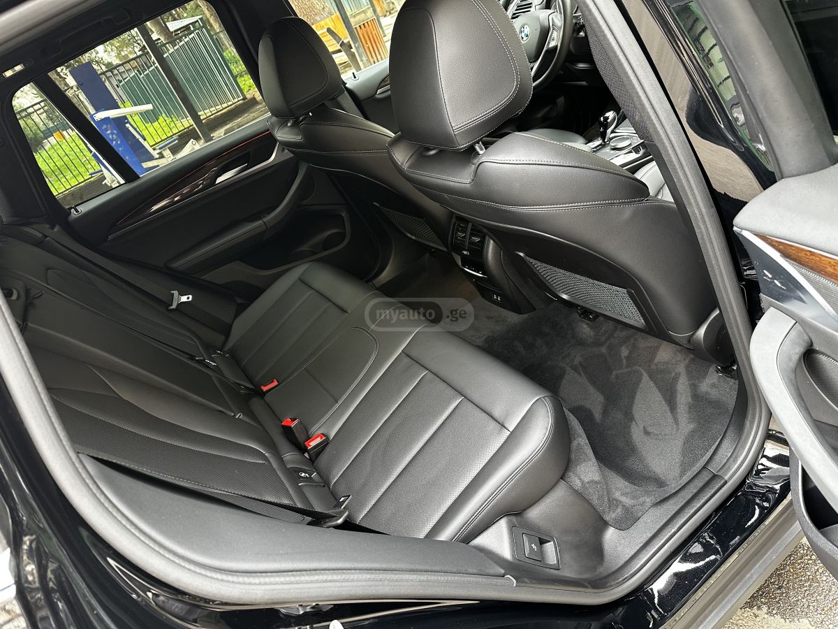 BMW X3 - фото 11