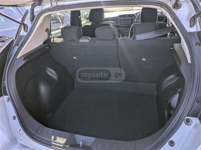 Nissan Leaf - фото 13