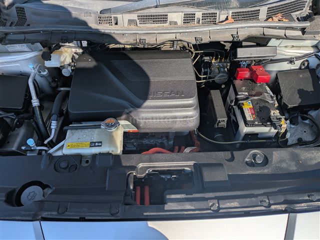 Nissan Leaf - фото 3