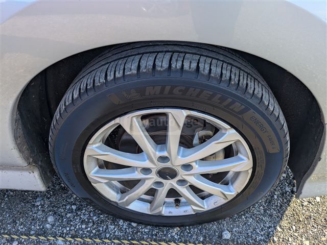 Nissan Leaf - фото 5