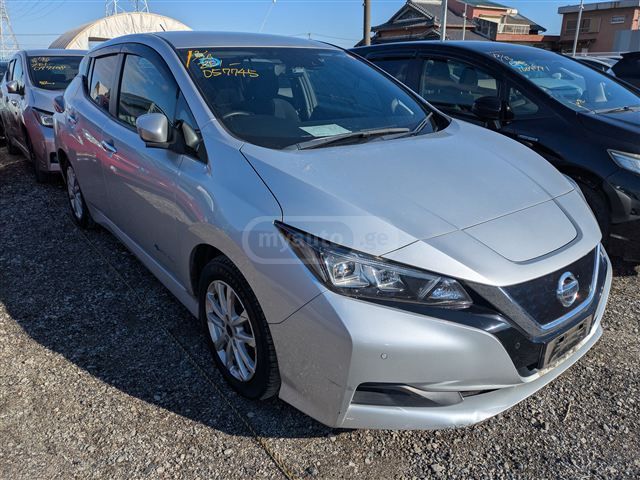 Nissan Leaf - фото 6