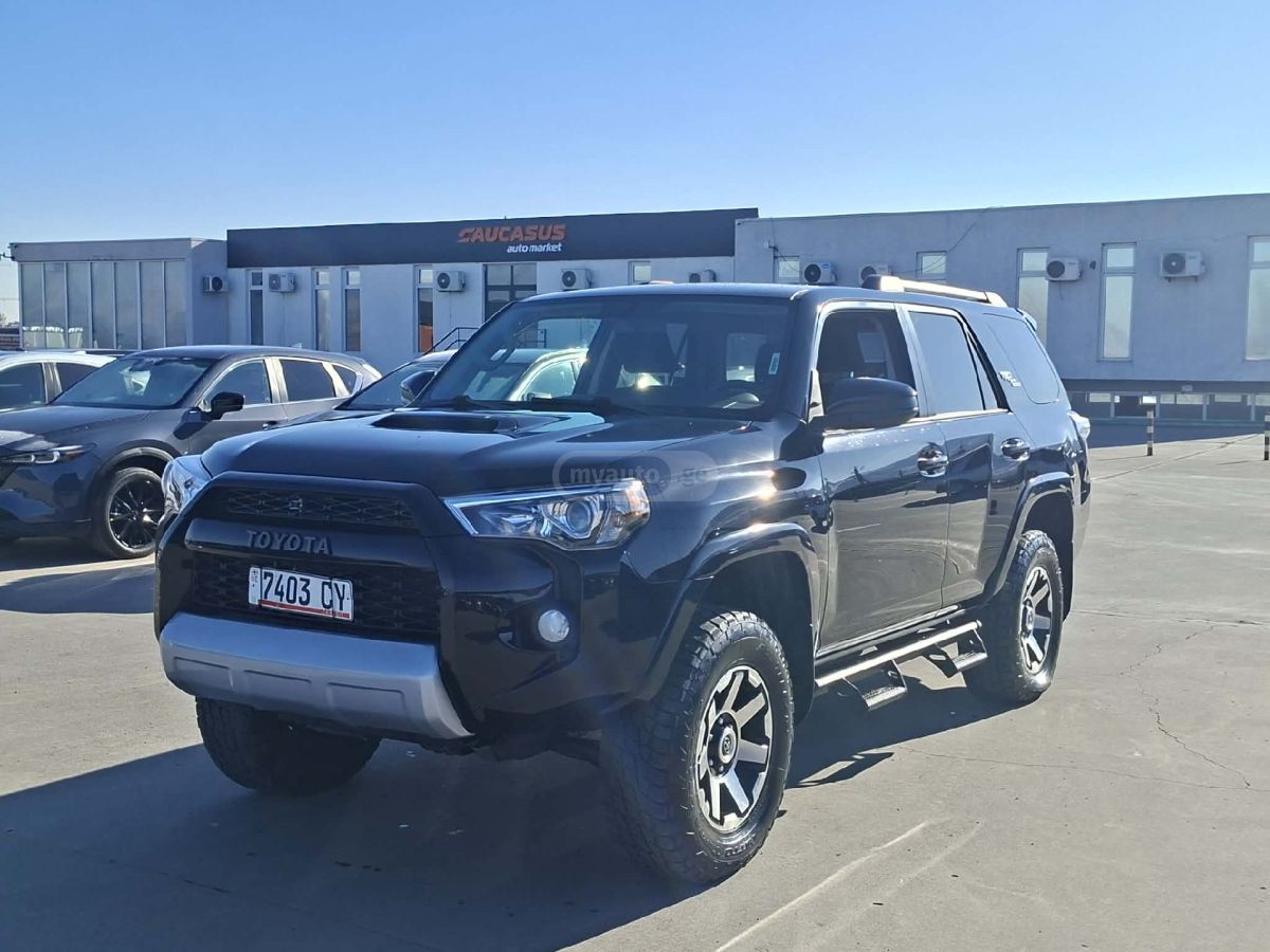 Toyota 4 Runner - фото 1