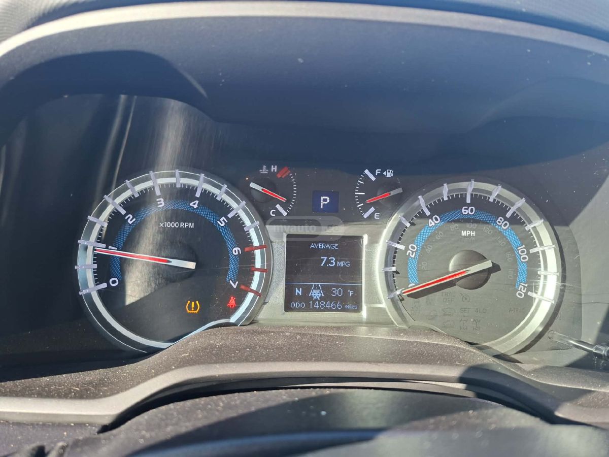 Toyota 4 Runner - фото 7