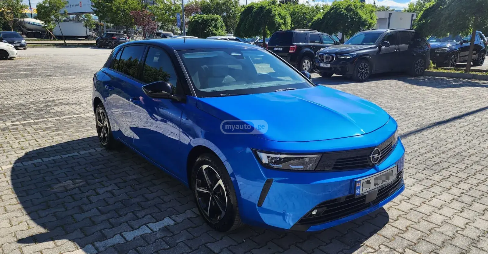 نمای دیگر Opel 2023