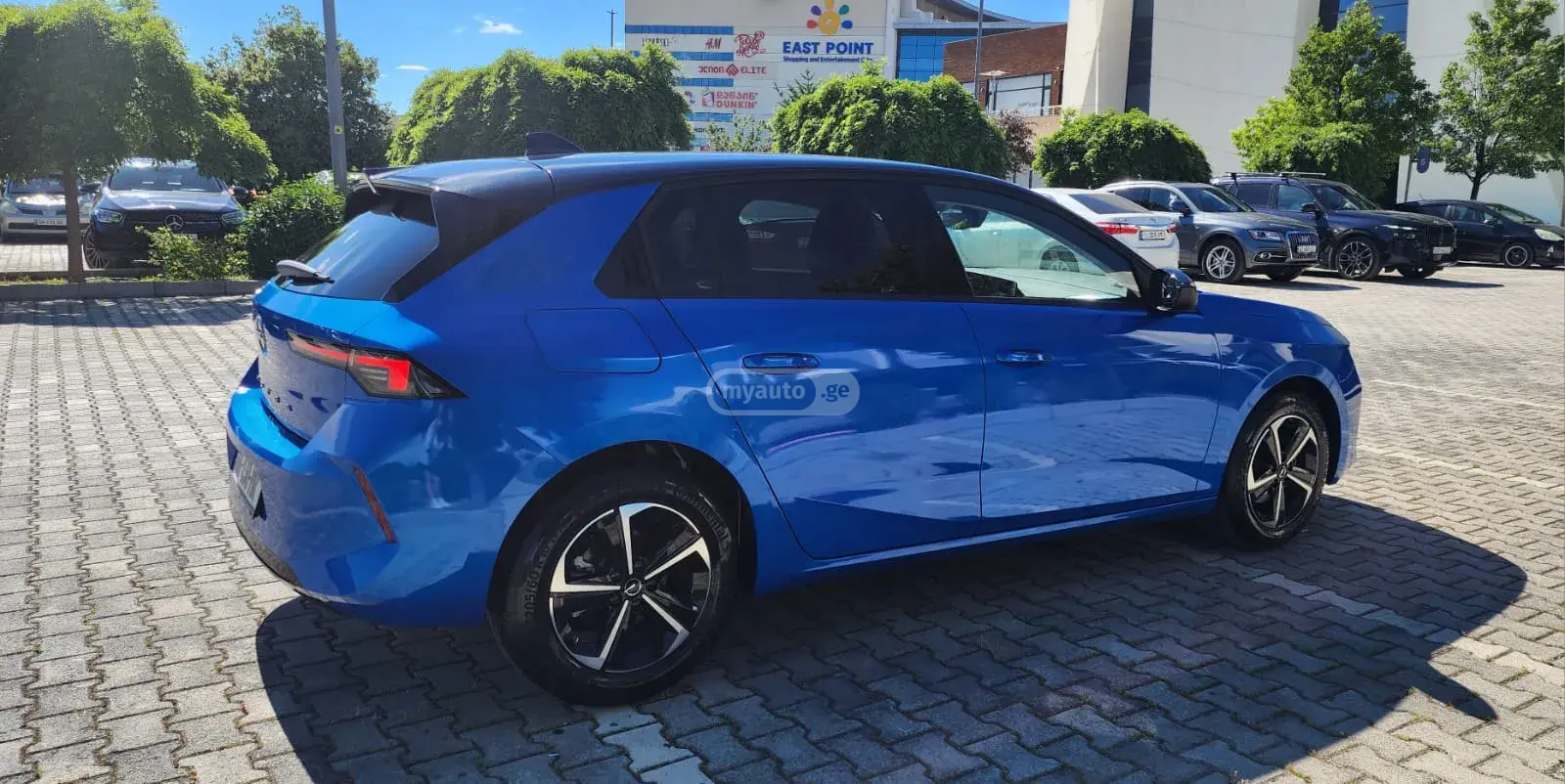 نمای دیگر Opel 2023