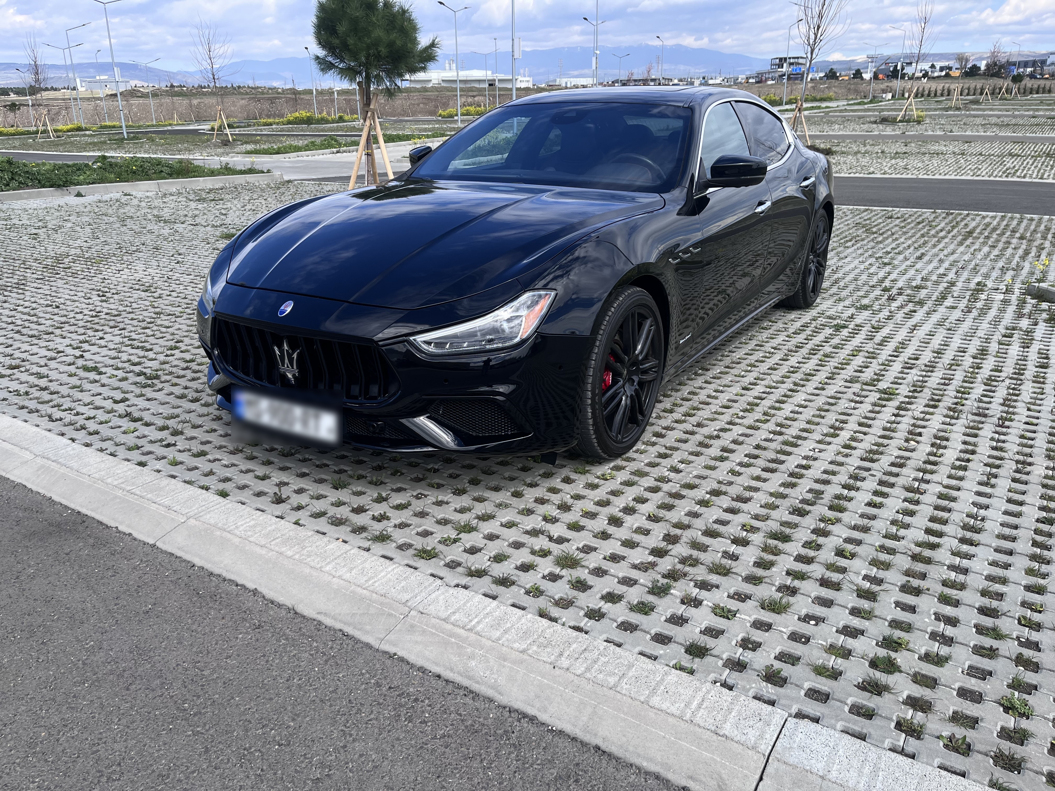 Maserati Ghibli Grandsport 2020 — миниатюра 1