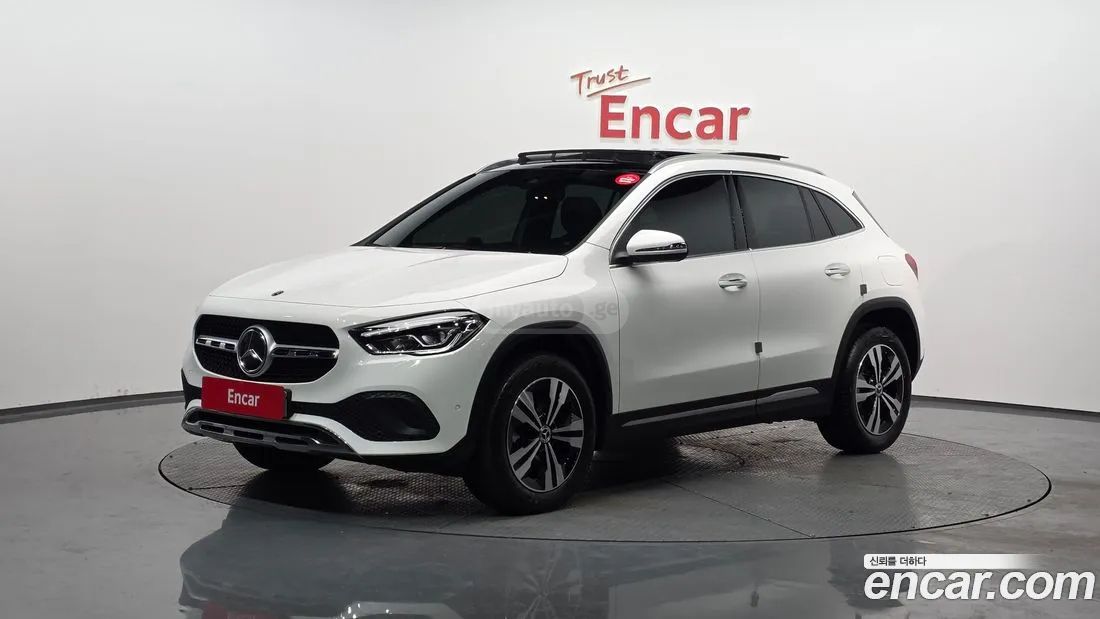 Mercedes-Benz GLA 45 AMG 2021 — миниатюра 1