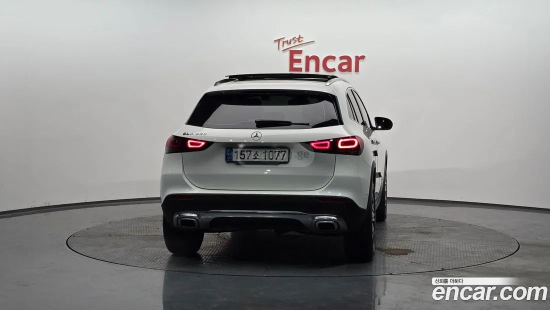 Mercedes-Benz GLA 45 AMG 2021 — миниатюра 4