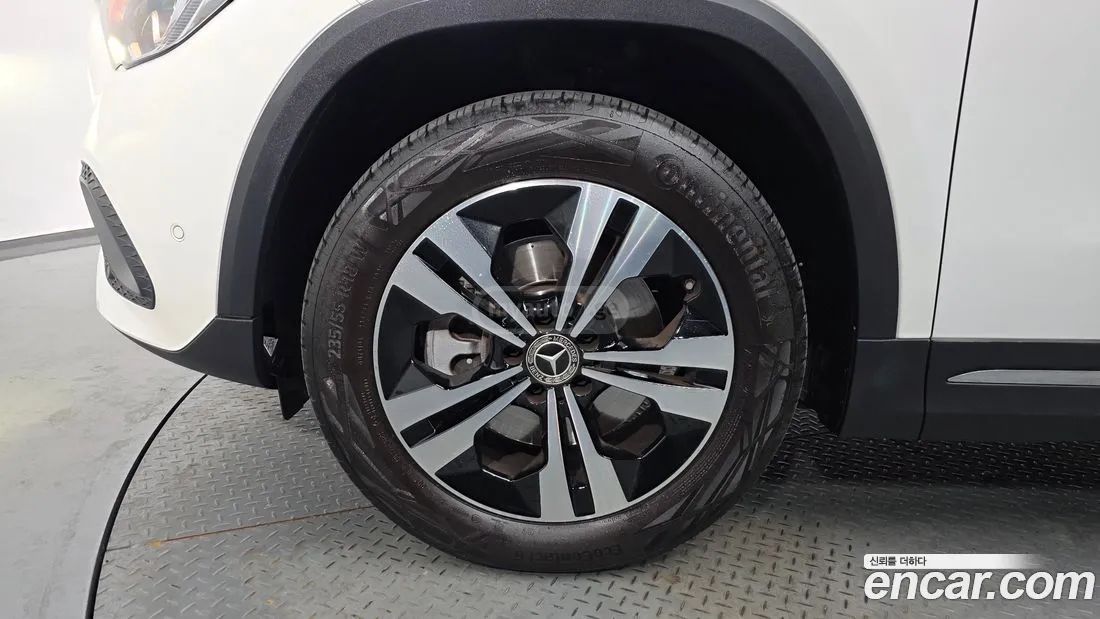 Mercedes-Benz GLA 45 AMG 2021 — миниатюра 5