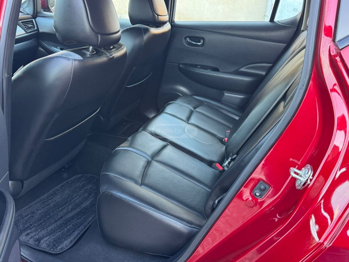 Nissan Leaf - фото 14