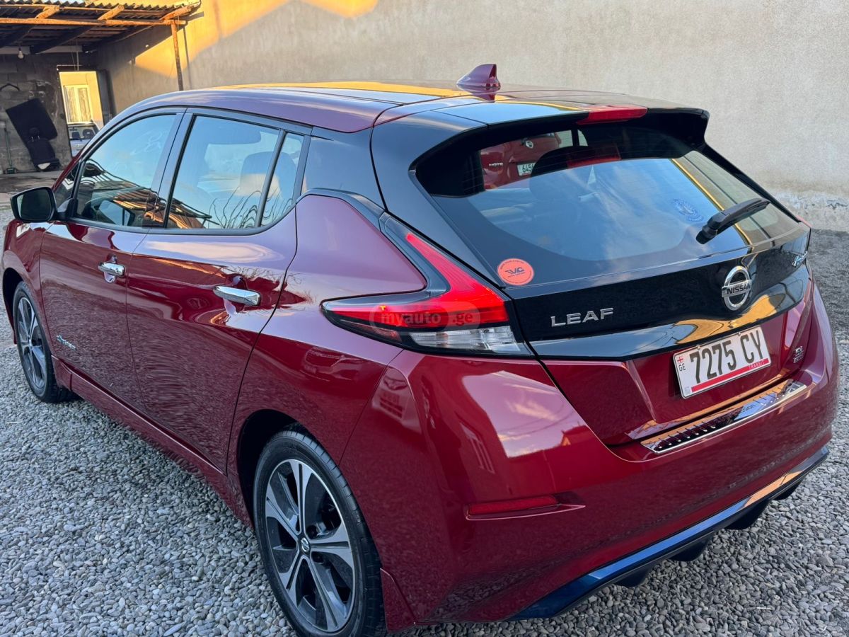 Nissan Leaf - фото 4