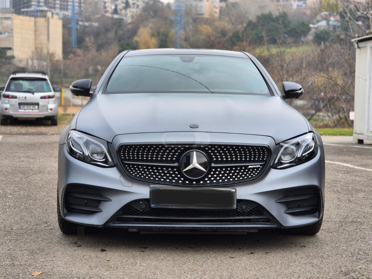 Mercedes-Benz E53 AMG - фото 1