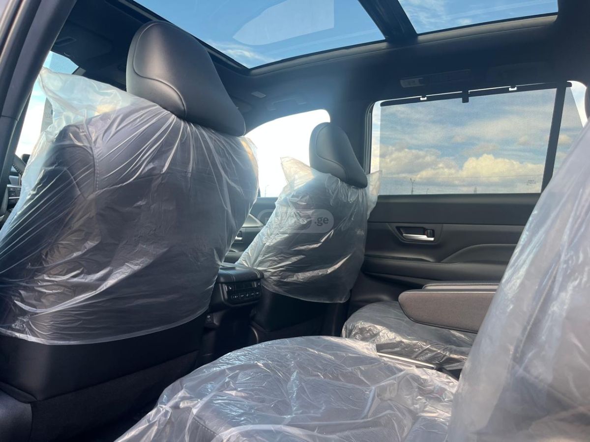 Toyota Grand Highlander - фото 14