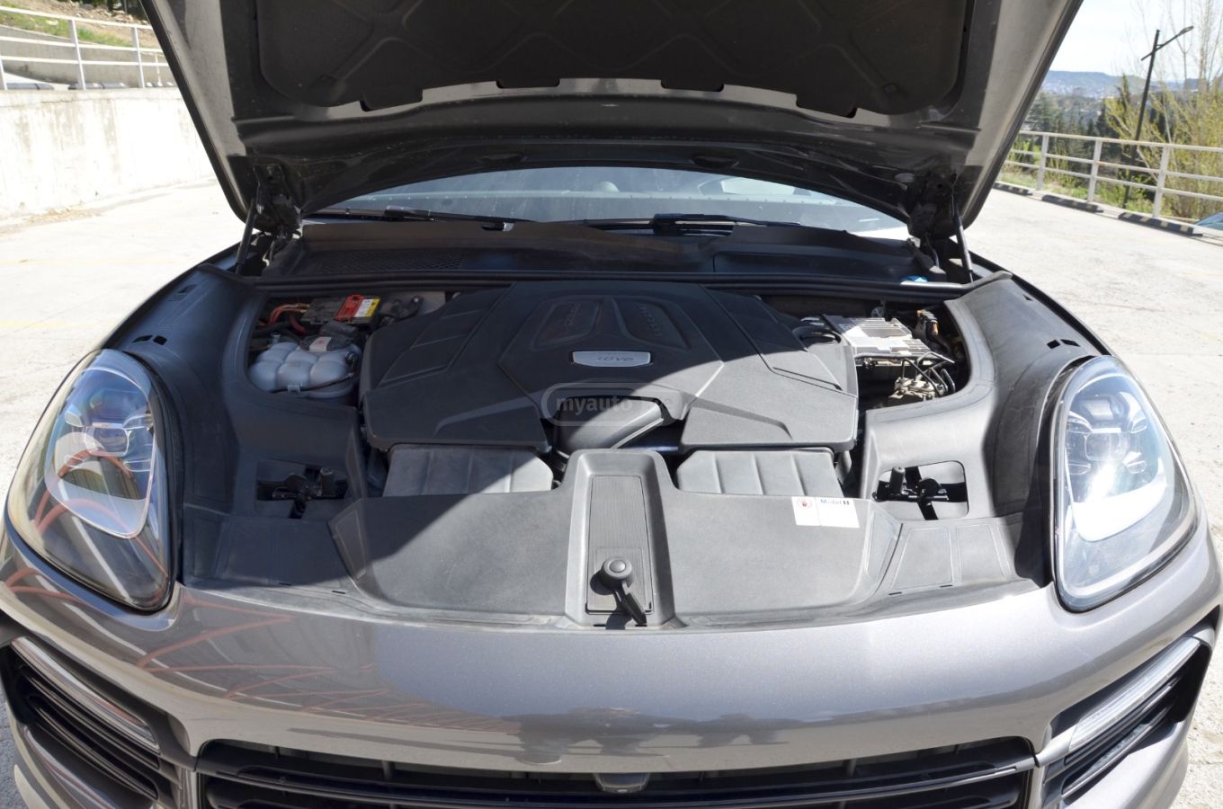 Porsche Cayenne - фото 15