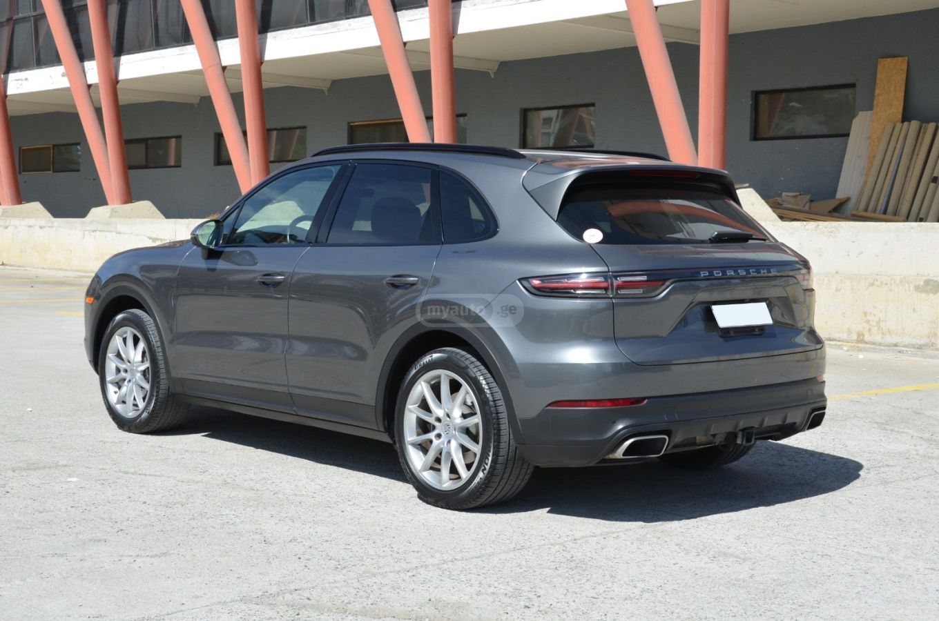 Porsche Cayenne - фото 8