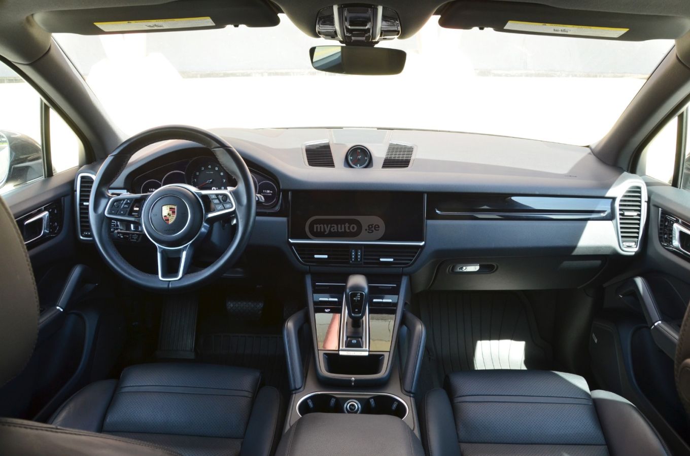 Porsche Cayenne - фото 9