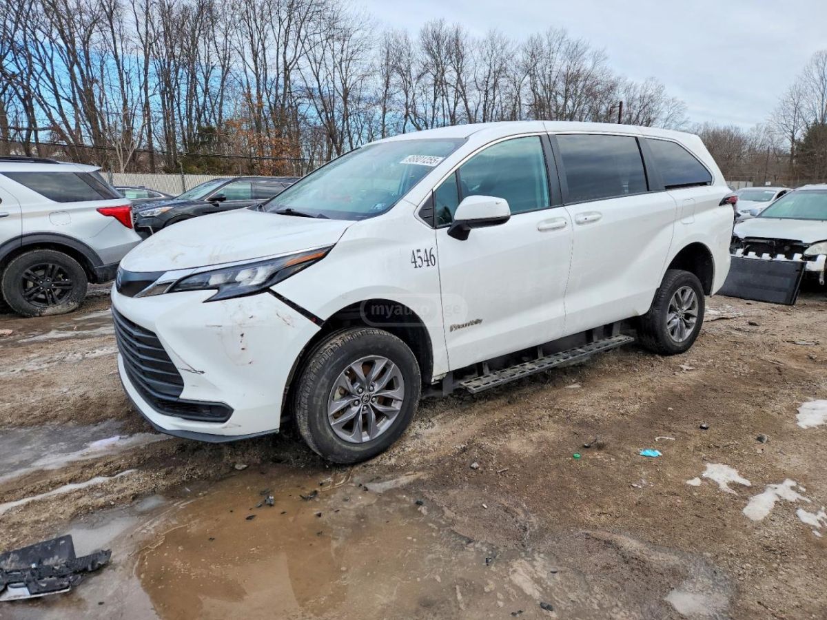 Toyota Sienna 2024 — миниатюра 1