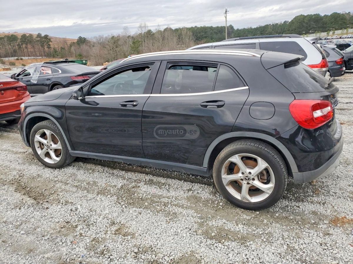 Mercedes-Benz GLA 250 - фото 2