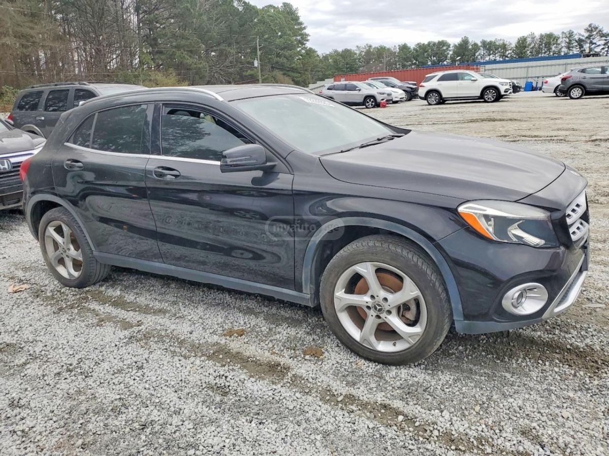 Mercedes-Benz GLA 250 - фото 4