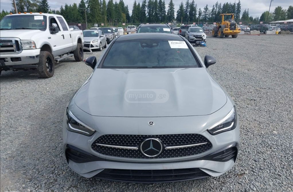 Mercedes-Benz CLE 300 - фото 1