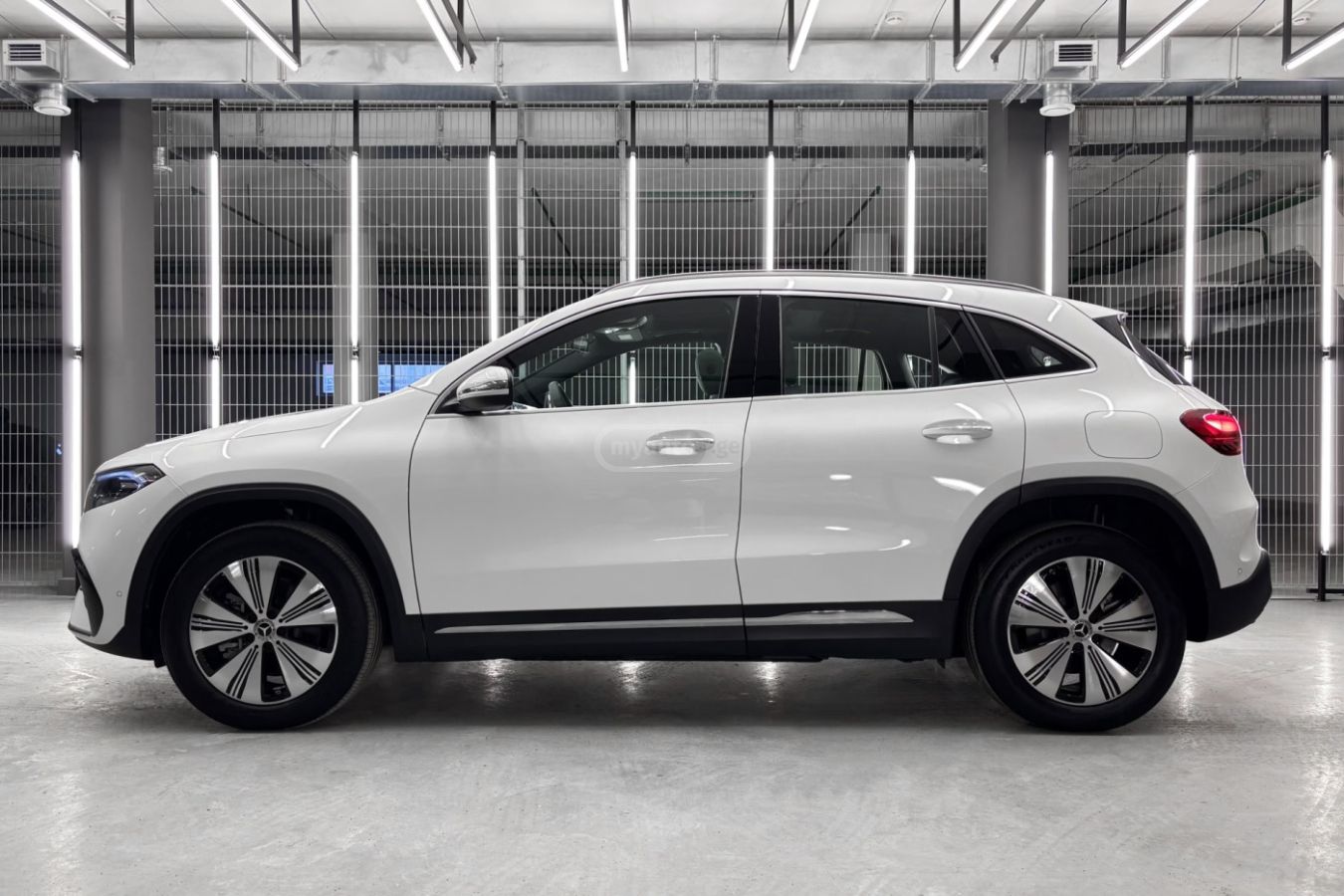 Mercedes-Benz EQA 250 - фото 3