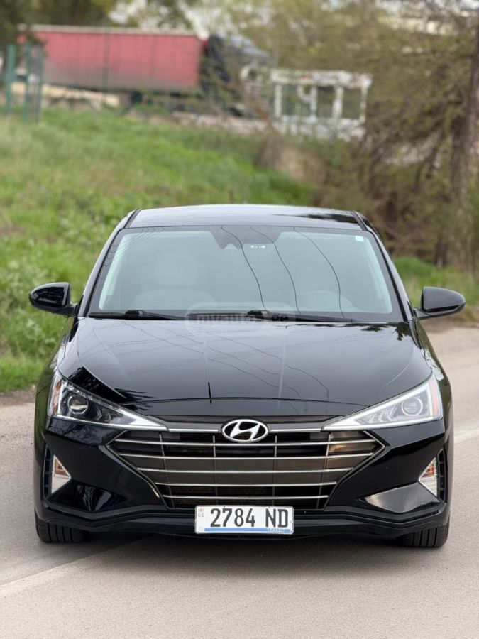 Hyundai Elantra - фото 12
