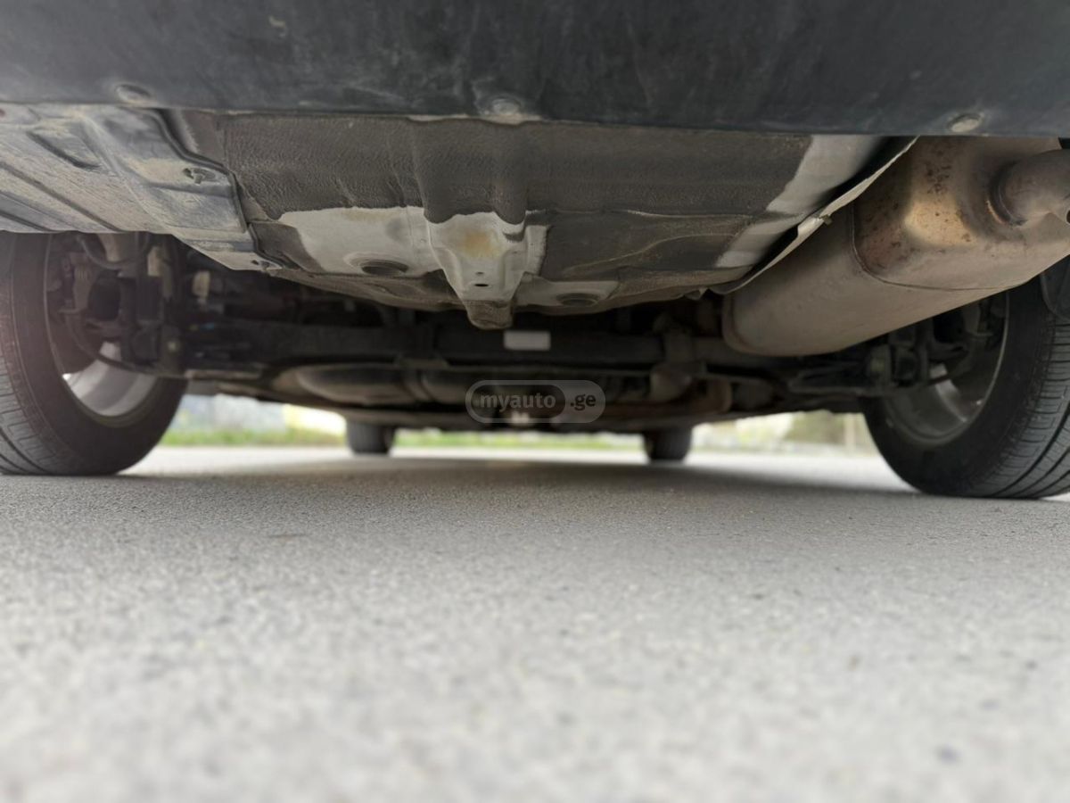 Hyundai Elantra - фото 9