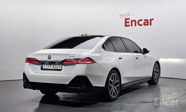 BMW 520 2024 — миниатюра 4