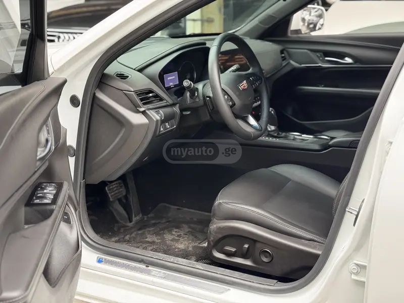 Cadillac CT4 2021 — миниатюра 8