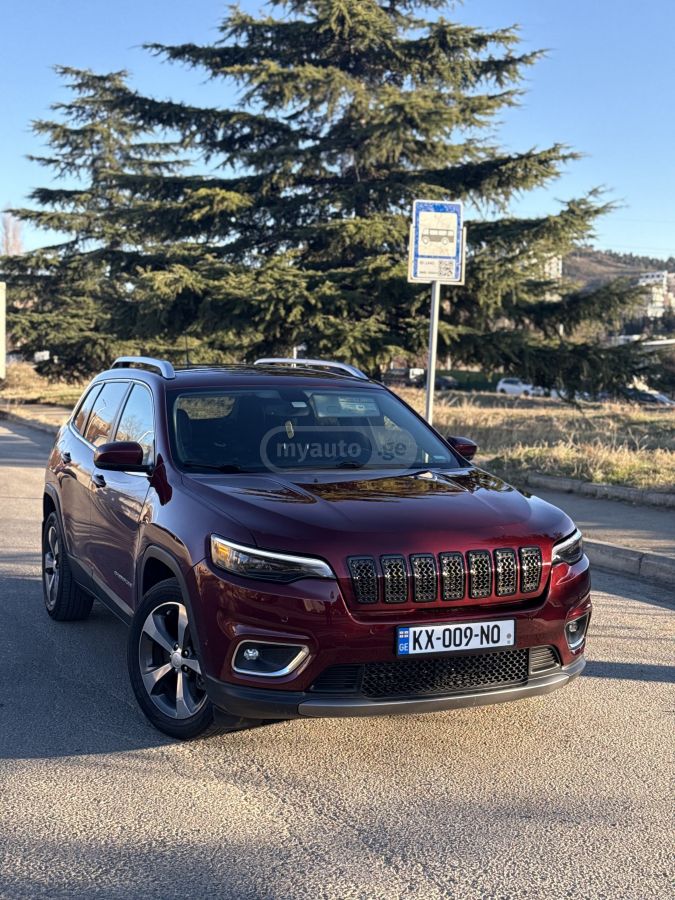 Jeep Cherokee - фото 3