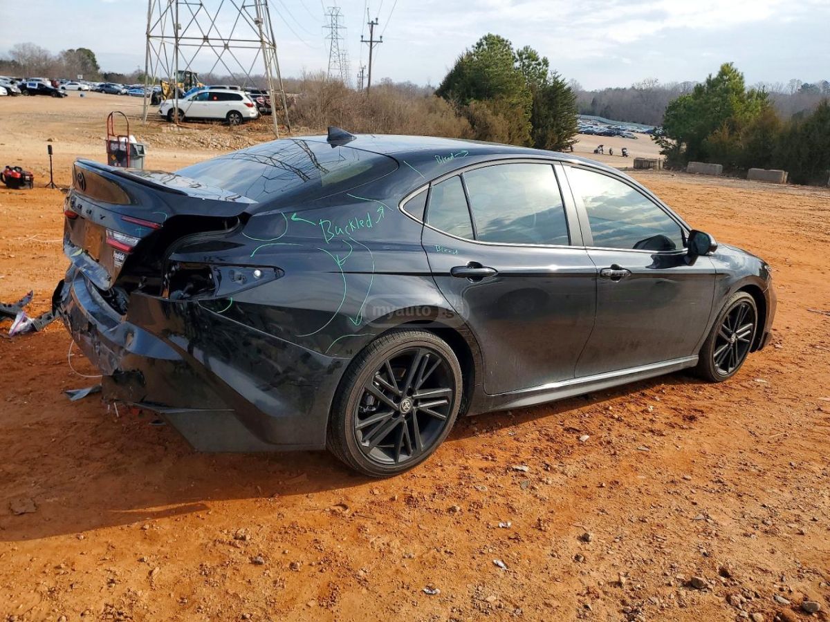 Toyota Camry - фото 7