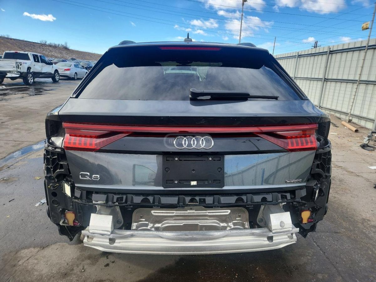 Audi Q8 - фото 6