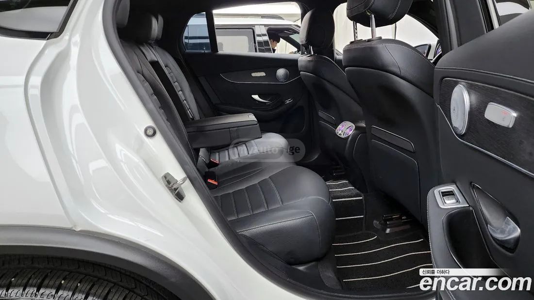 Mercedes-Benz - фото 12