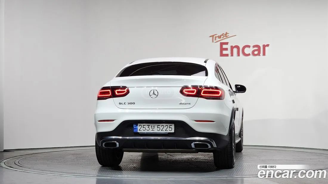 Mercedes-Benz - фото 4