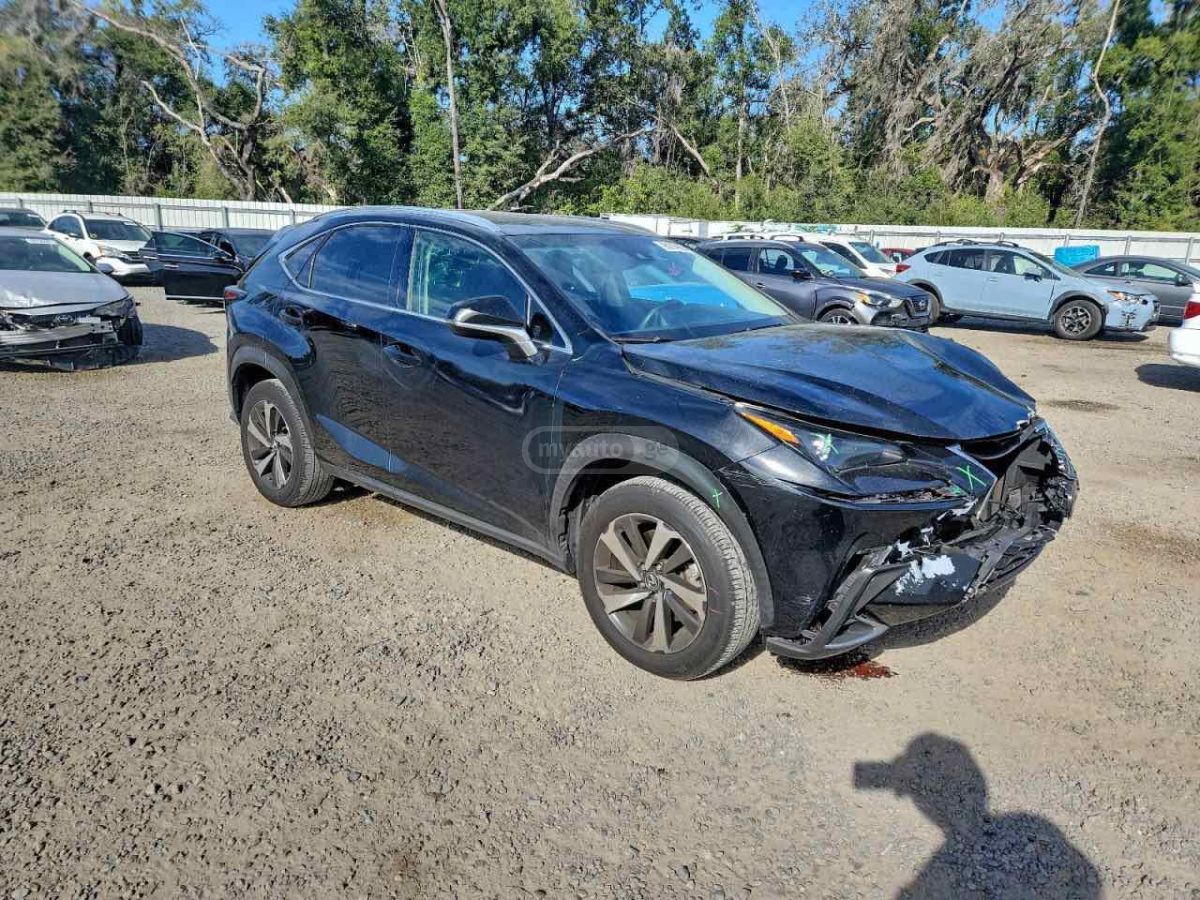 Lexus NX 300 - фото 13