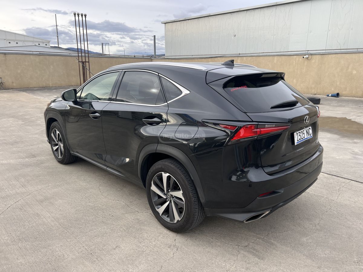 Lexus NX 300 - фото 7