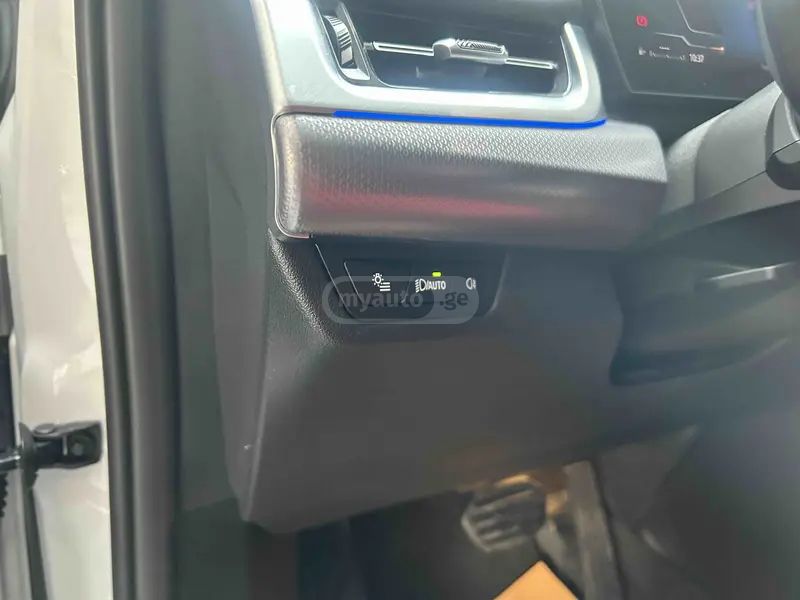 BMW X1 2023 — миниатюра 10