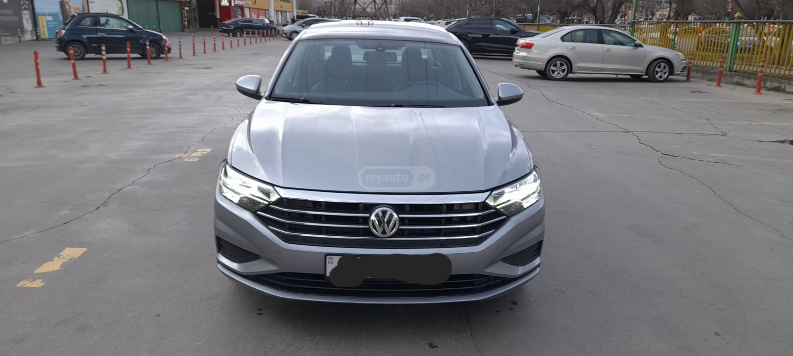 Volkswagen Jetta - фото 1