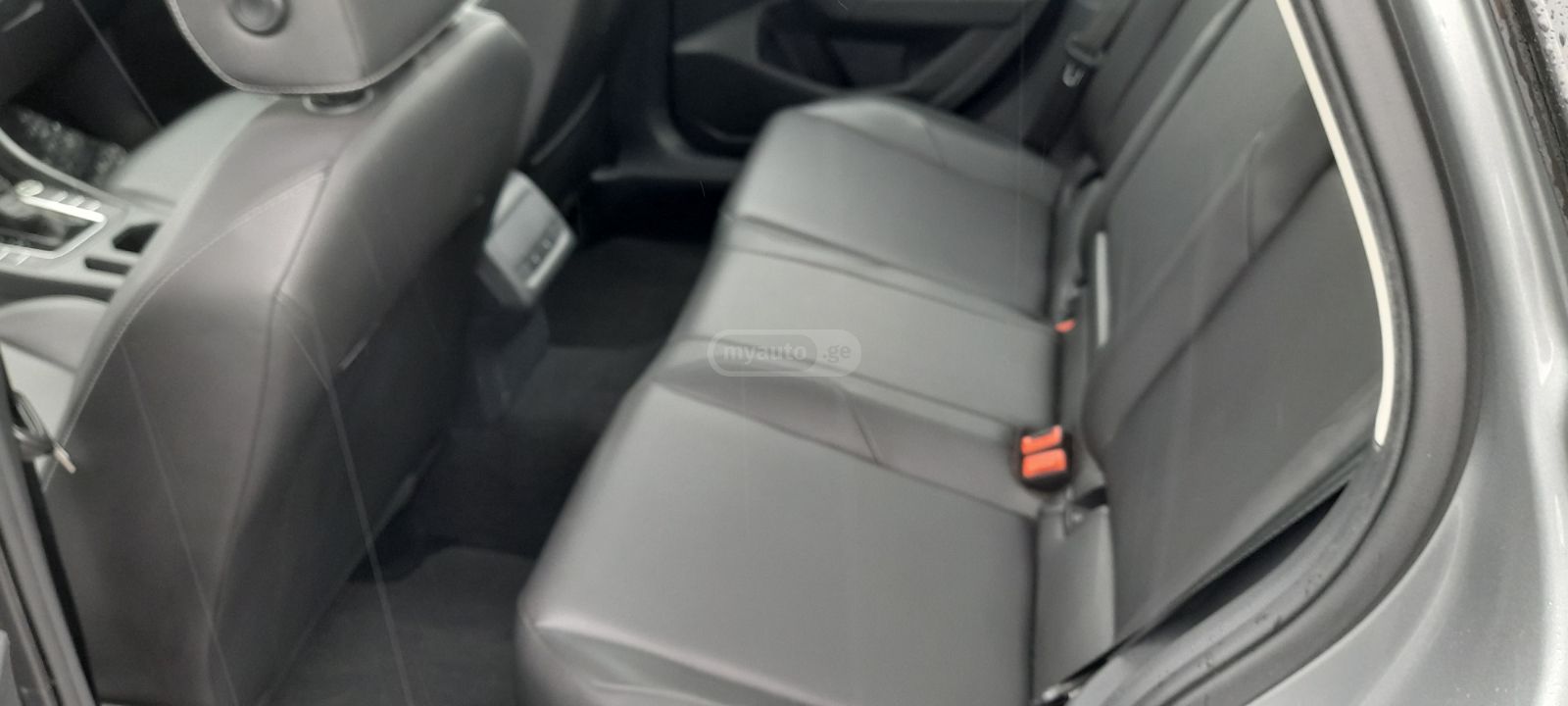 Volkswagen Jetta - фото 12