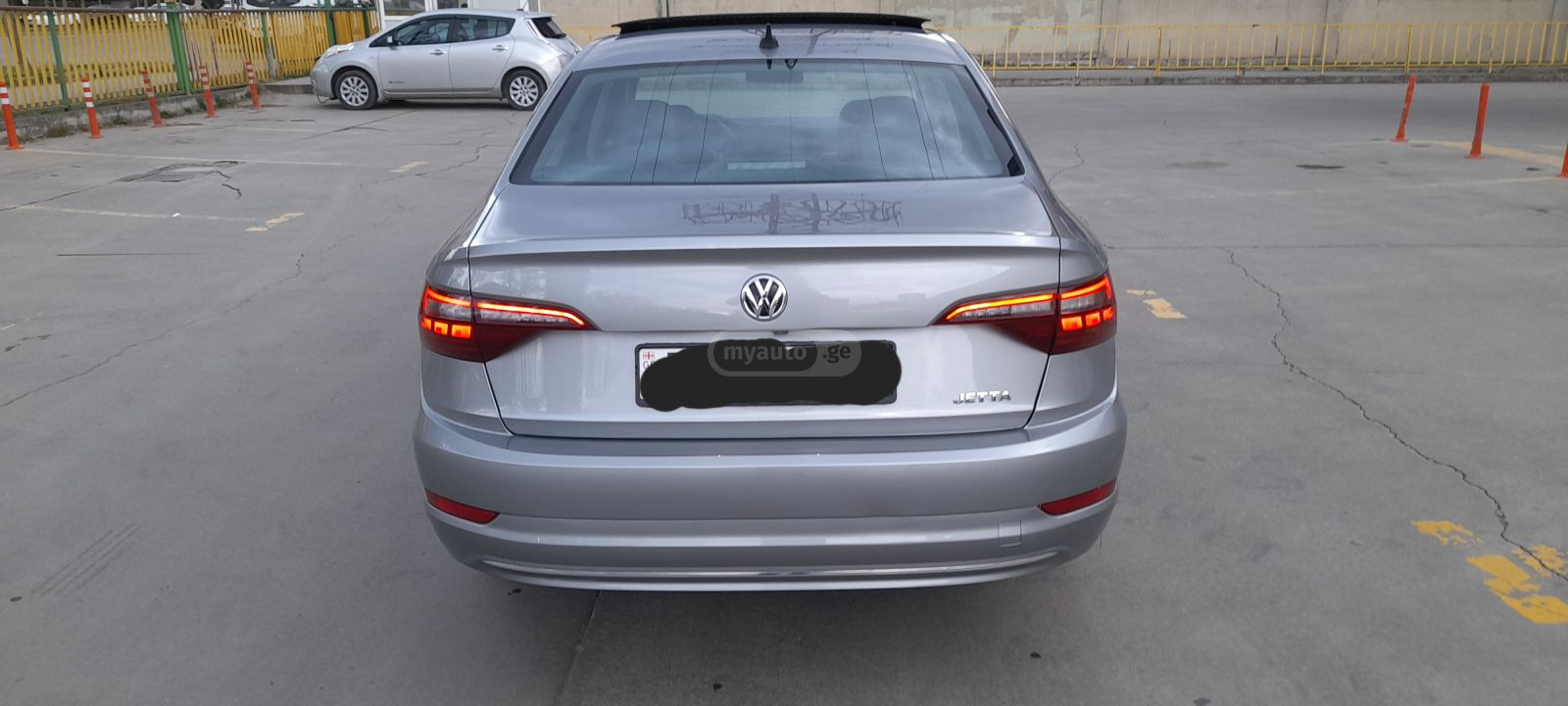 Volkswagen Jetta - фото 2