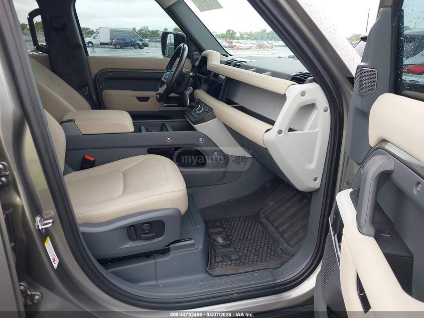 Land Rover Defender 110 2023 — миниатюра 6