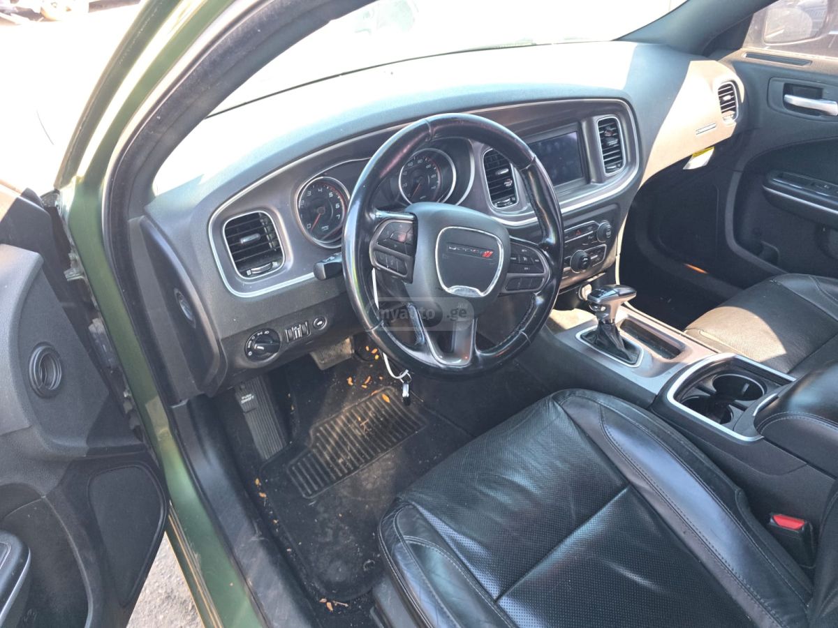 Dodge Charger - фото 8