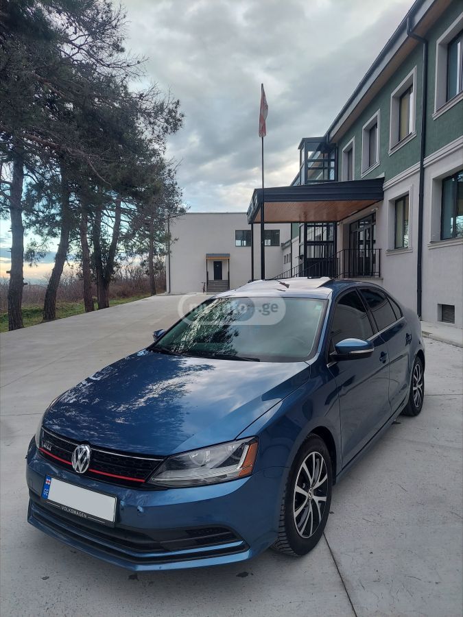 Volkswagen Jetta - фото 4