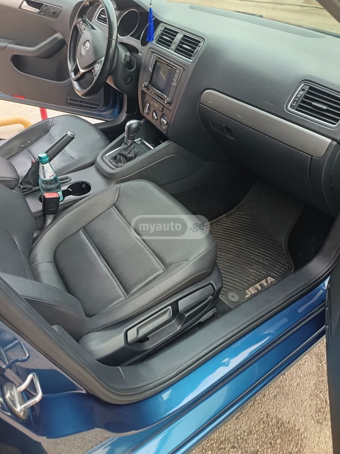 Volkswagen Jetta - фото 9