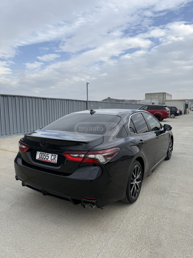 Toyota Camry - фото 4