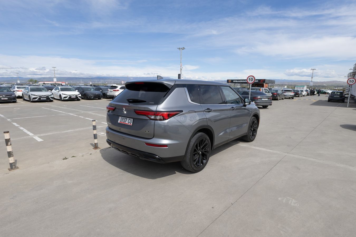 Mitsubishi Outlander - фото 4