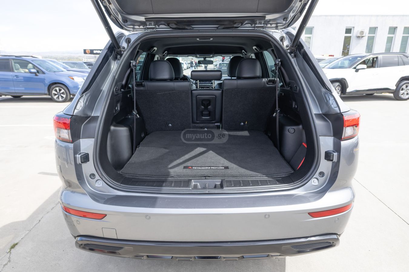 Mitsubishi Outlander - фото 7