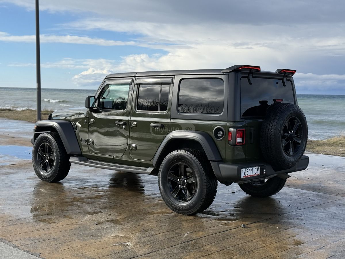 Jeep Wrangler - фото 7
