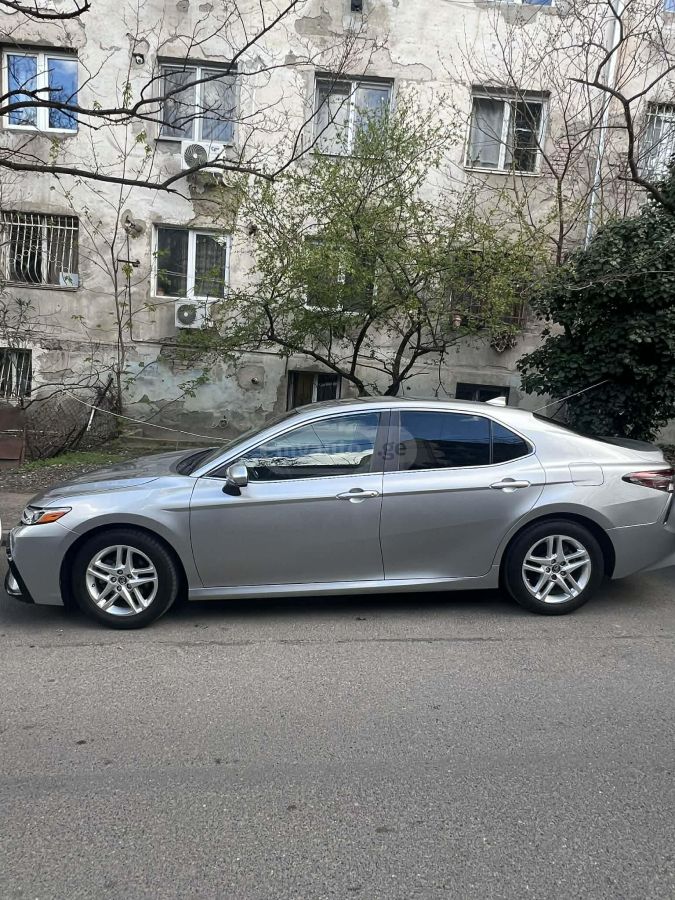Toyota Camry - фото 4